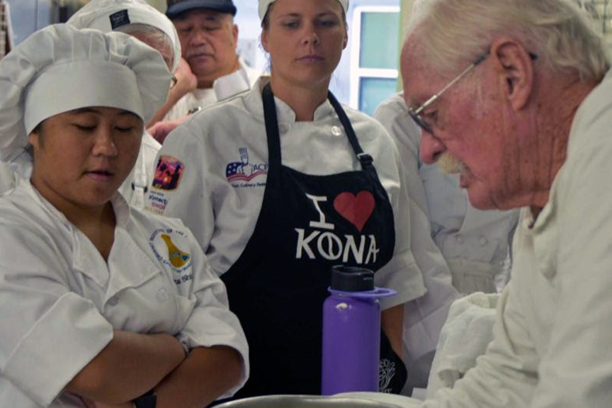 CULINARY ARTS STUDENTS AT PĀLAMANUI LEARN CHEESEMAKING 